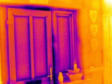 Thermal Image of door showing draught
